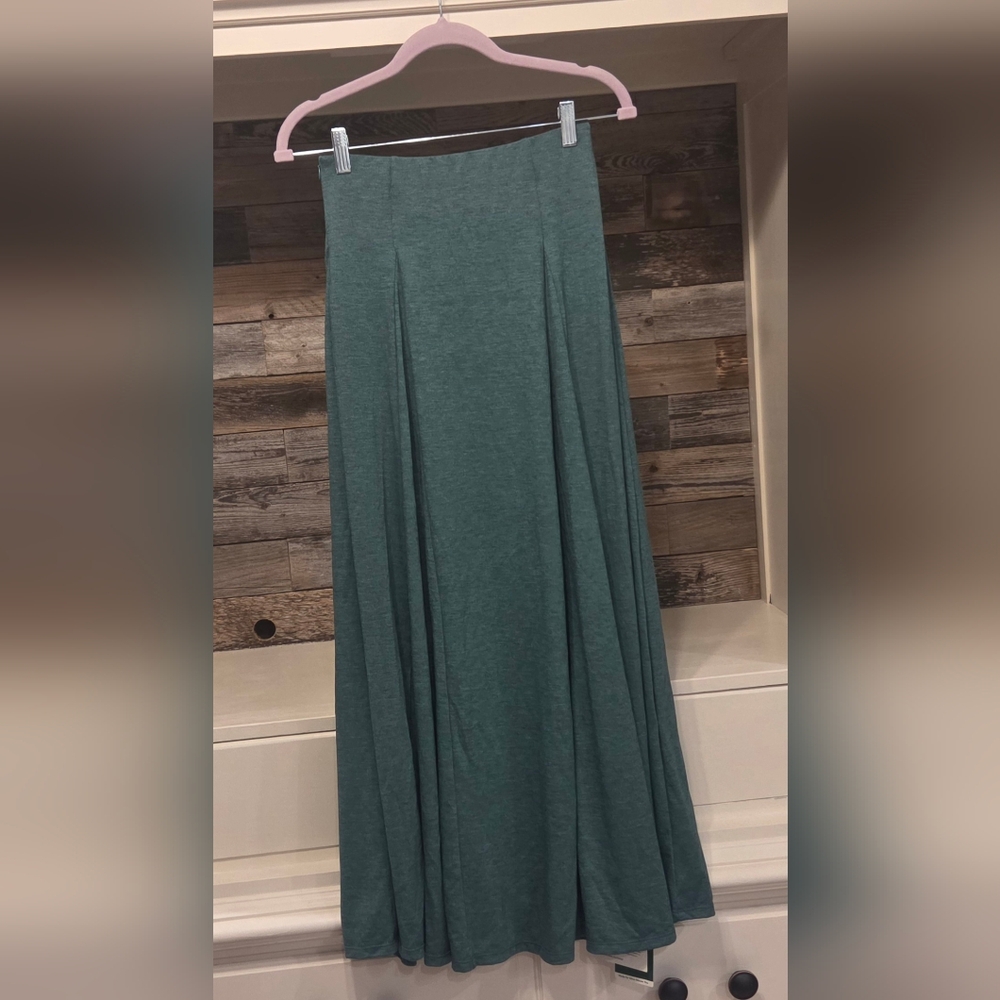 HALARA Elegant Flowy Maxi Skirt In Jade Green Floral Yarn- Very Flattering!! - Picture 11 of 13